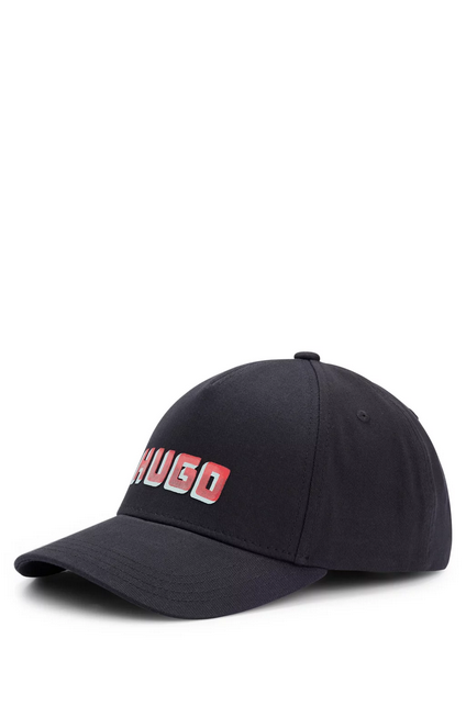 Una gorra de cinco paneles hugo